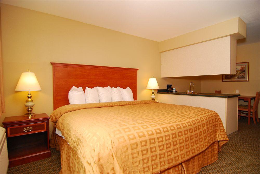 Quality & On The River 3* Glenwood Springs