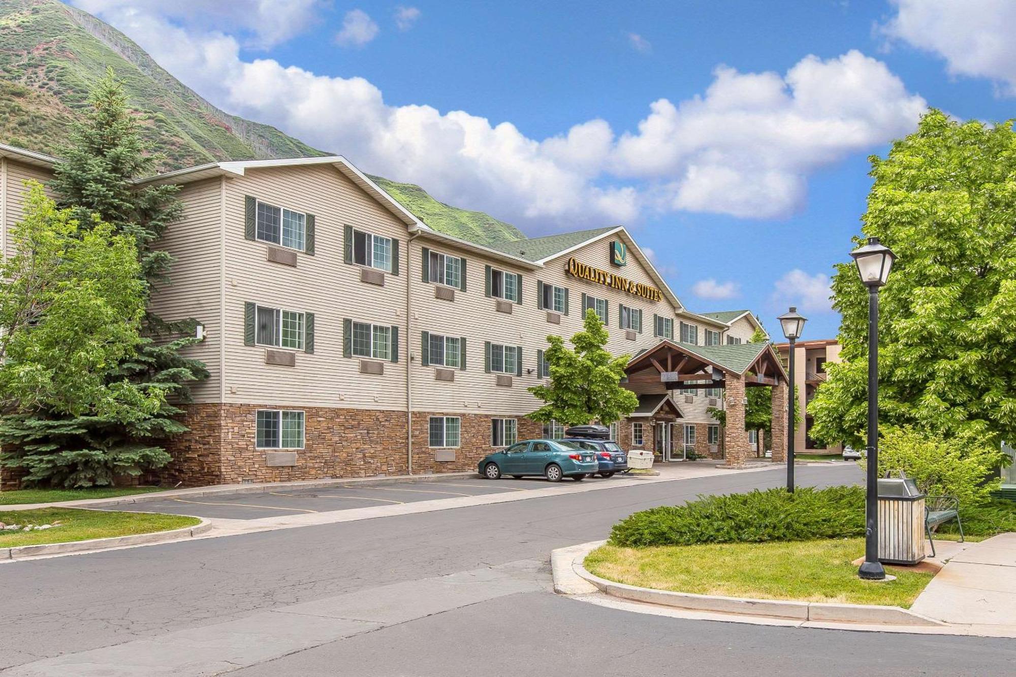 Quality & On The River Hotel Glenwood Springs