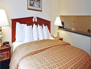Hotel Quality & On The River