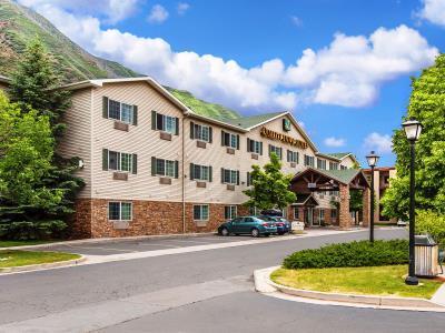 Quality & On The River 3* Glenwood Springs