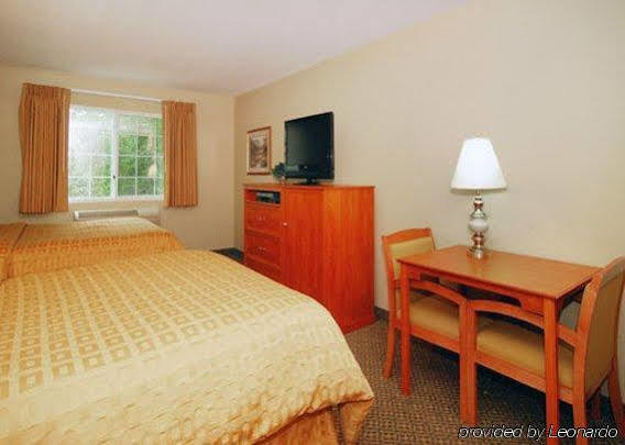 Hotel Quality & On The River