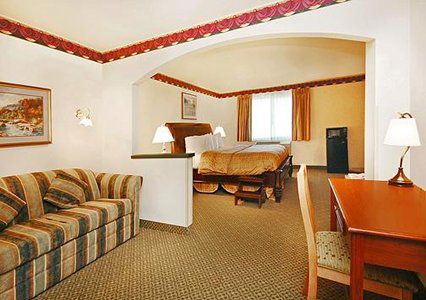 Quality & On The River Hotel 3*